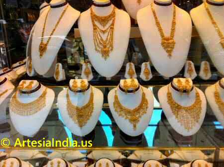 Artesia Indian Gold Jewelry image © ArtesiaIndia.us