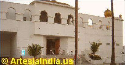 Vermont Gurdwara Artesia image © ArtesiaIndia.us - Copying or reproduction of this image is prohibited